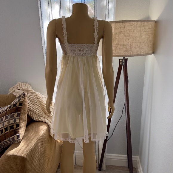Olga Intimates & Sleepwear Vintage Olga 5s 60s Yellow Lace Chiffon